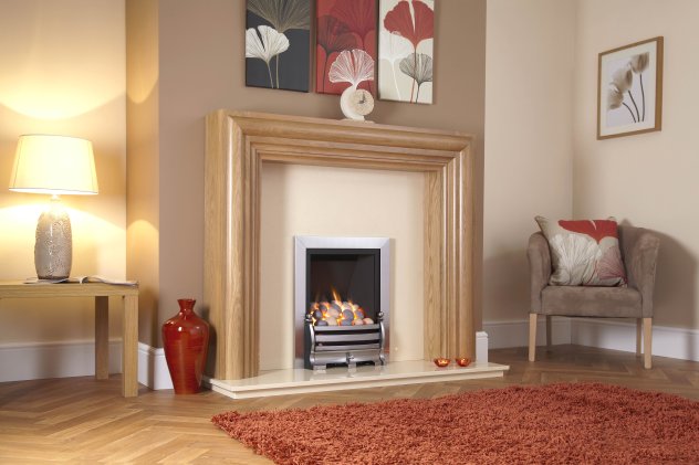 Kohlangaz Delamere gas fire with Daisy silver pebble fuel bed